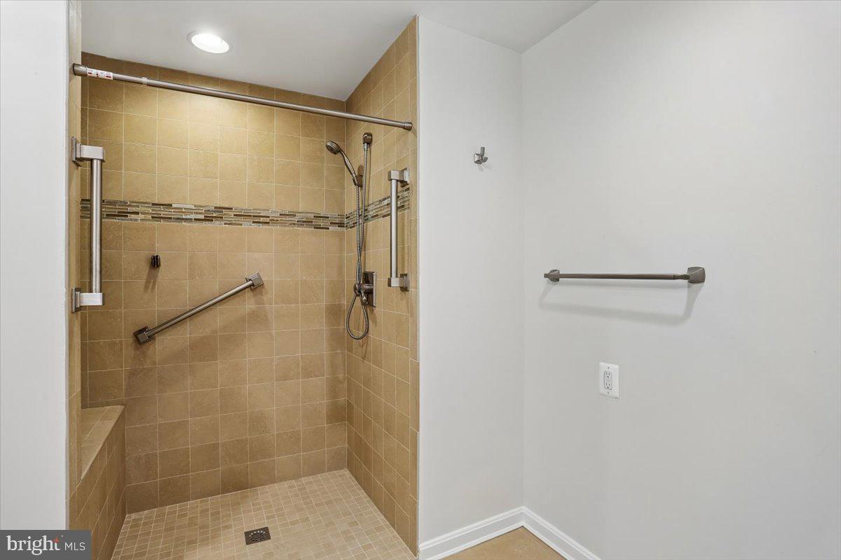3005 S LEISURE WORLD BOULEVARD 515 S 515