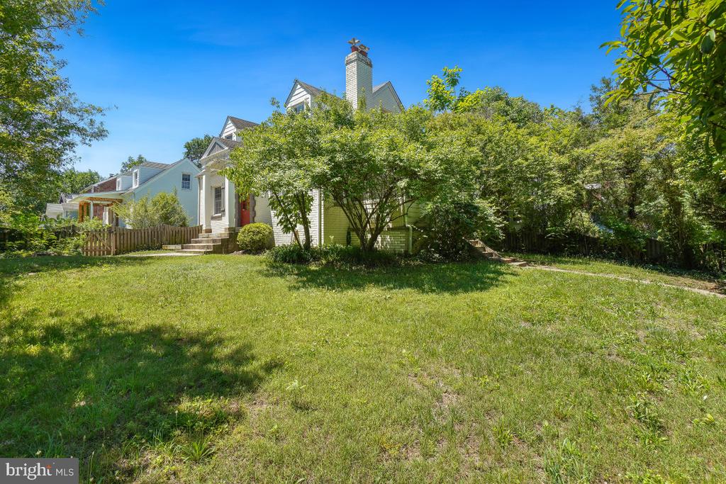 517 ETHAN ALLEN AVENUE