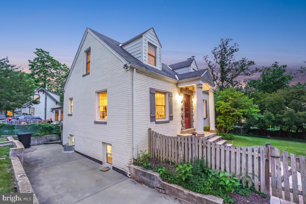 517 ETHAN ALLEN AVENUE