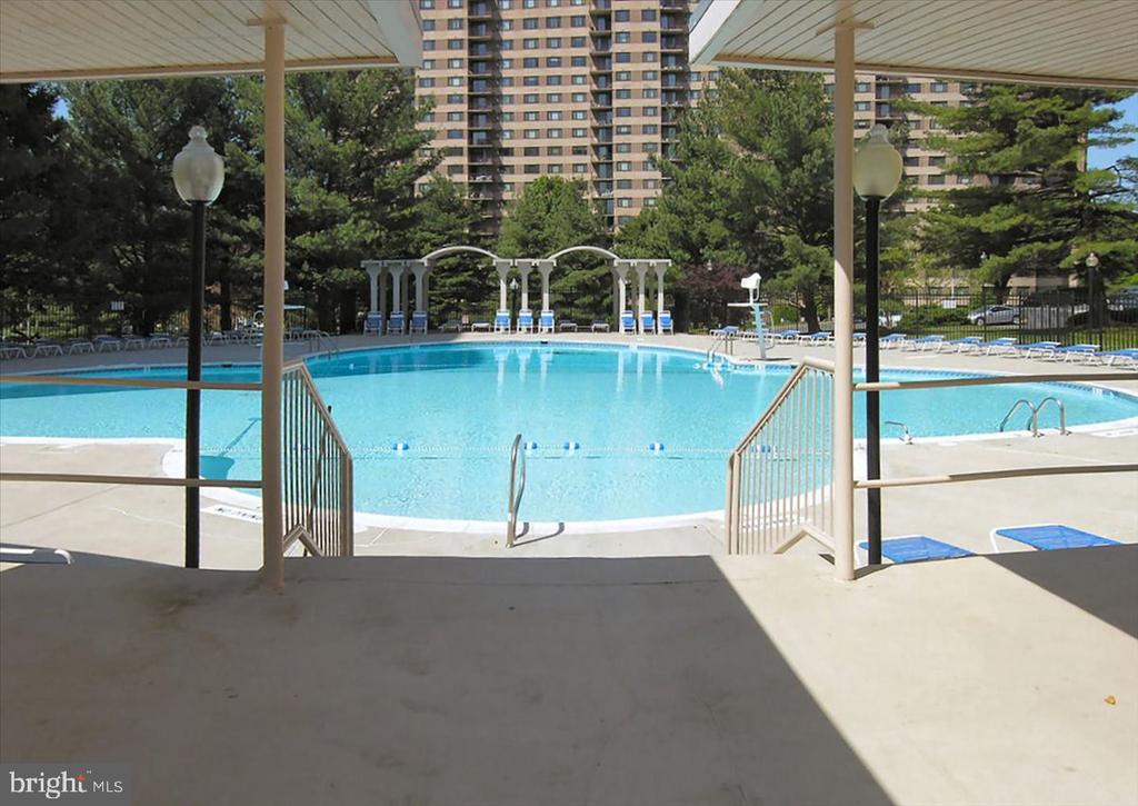 1111 W UNIVERSITY BOULEVARD W 1316-A