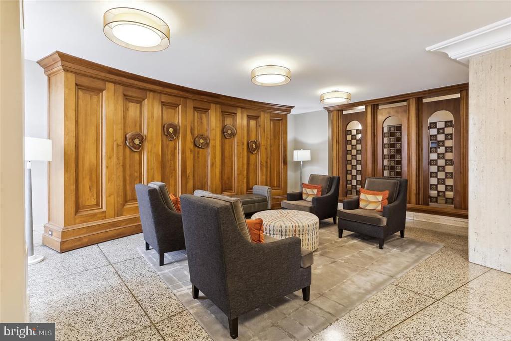 1111 W UNIVERSITY BOULEVARD W 1316-A