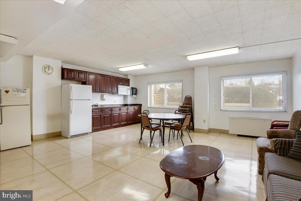 1111 W UNIVERSITY BOULEVARD W 1316-A