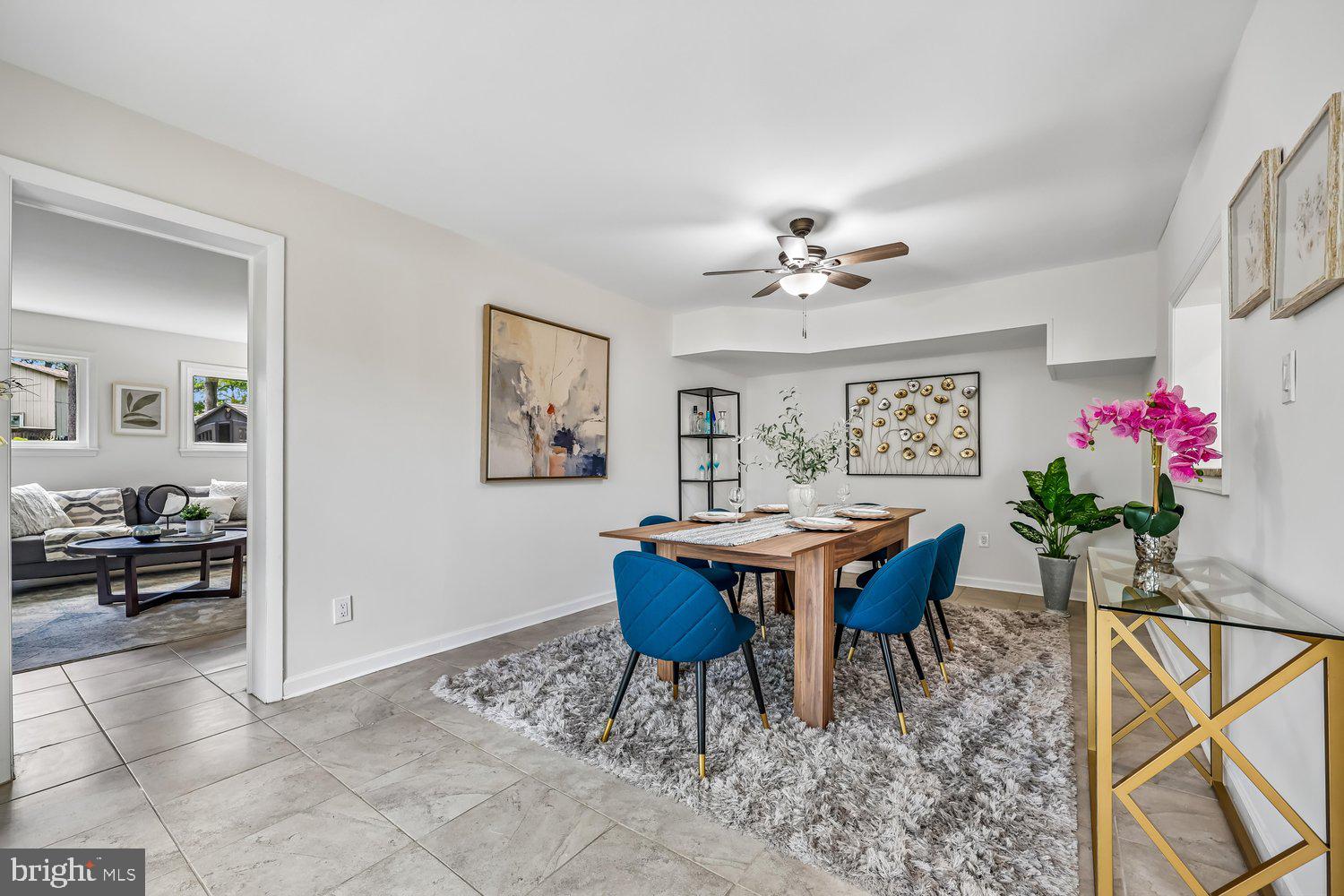 300 GILSAN COURT