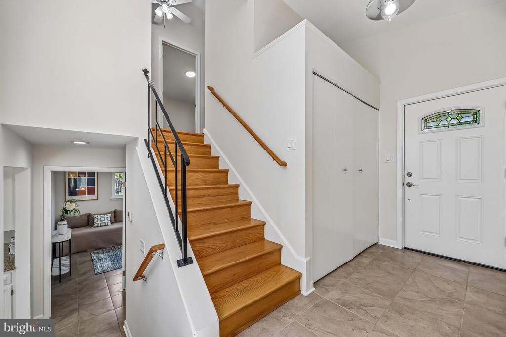 300 GILSAN COURT