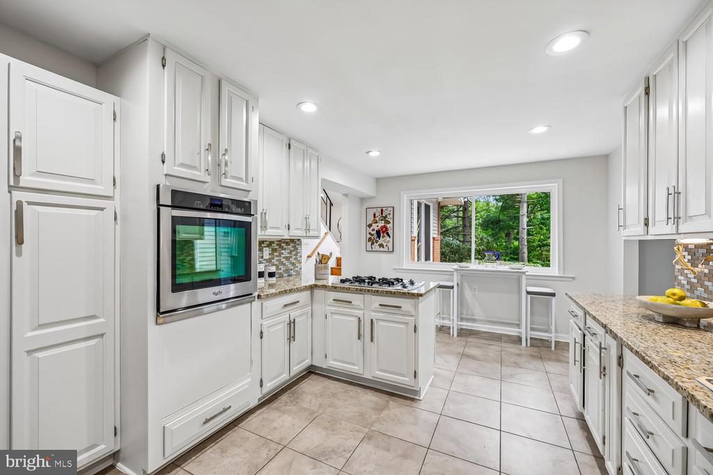300 GILSAN COURT