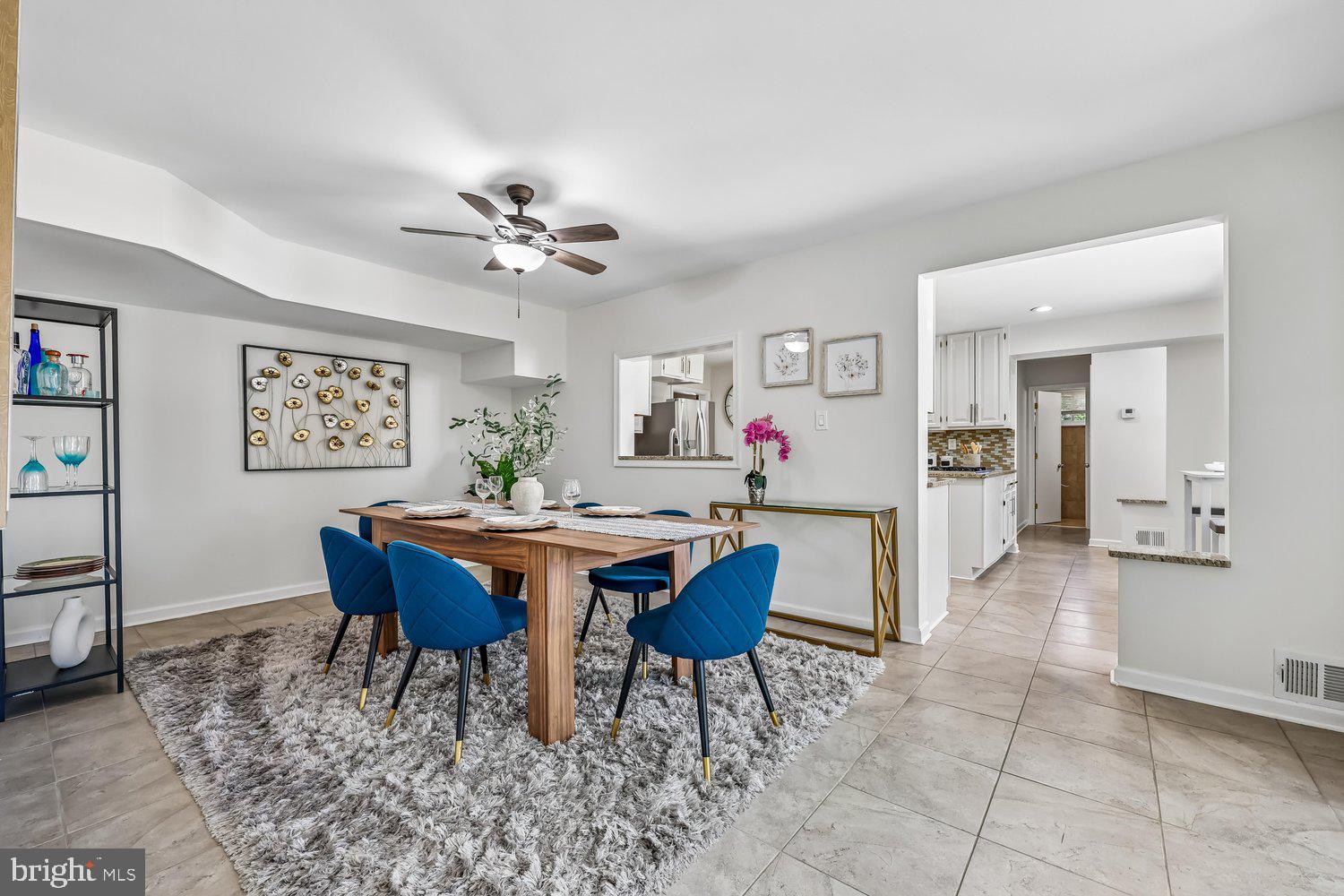 300 GILSAN COURT