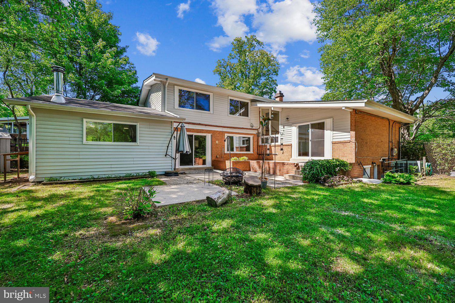 300 GILSAN COURT