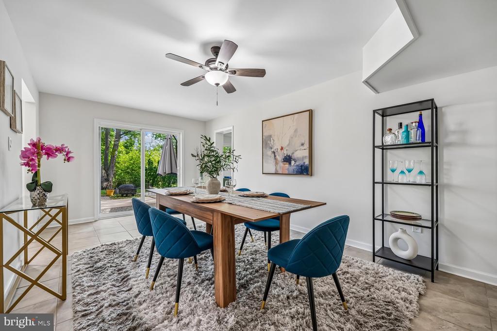 300 GILSAN COURT