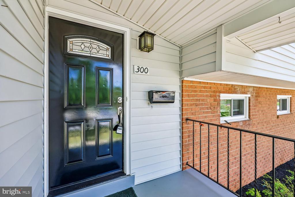 300 GILSAN COURT