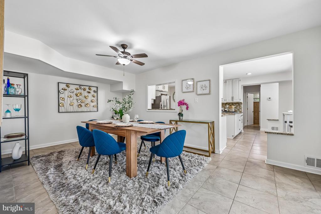 300 GILSAN COURT