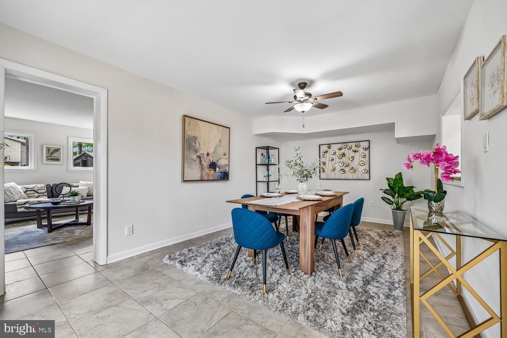 300 GILSAN COURT