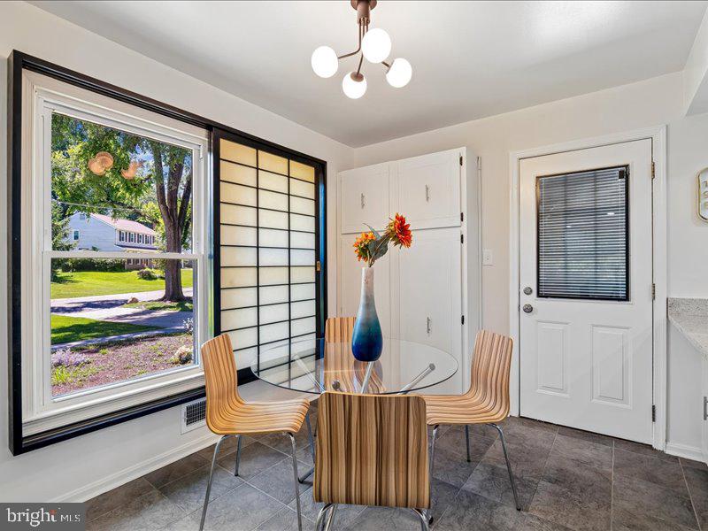 903 ANNMORE DRIVE