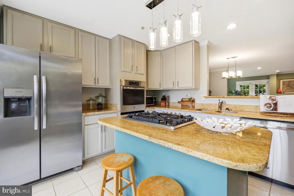 6443 ORCHARD AVENUE