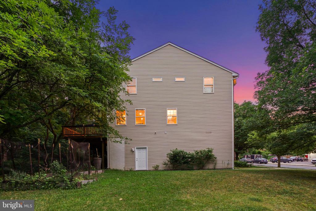 6443 ORCHARD AVENUE