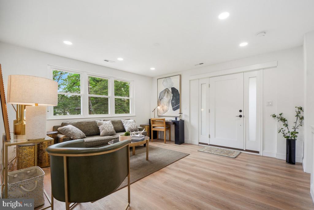 402 ELM AVENUE