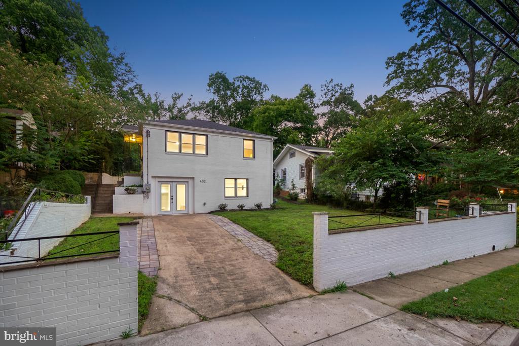 402 ELM AVENUE