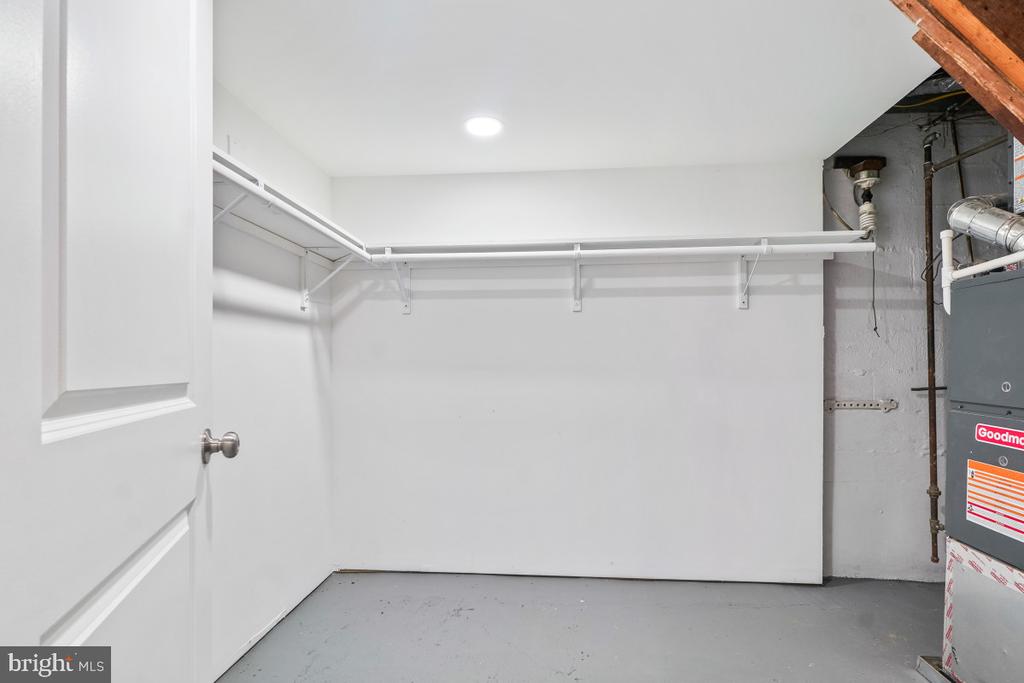 402 ELM AVENUE