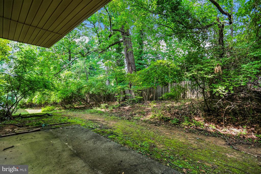 10507 WEYMOUTH STREET Unit: W-2