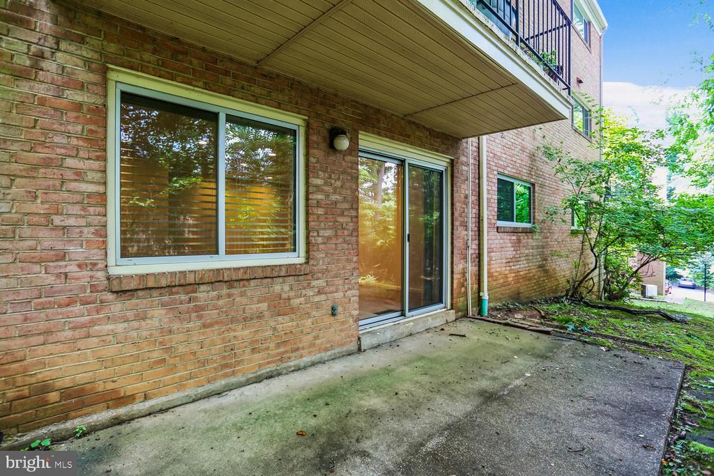 10507 WEYMOUTH STREET Unit: W-2