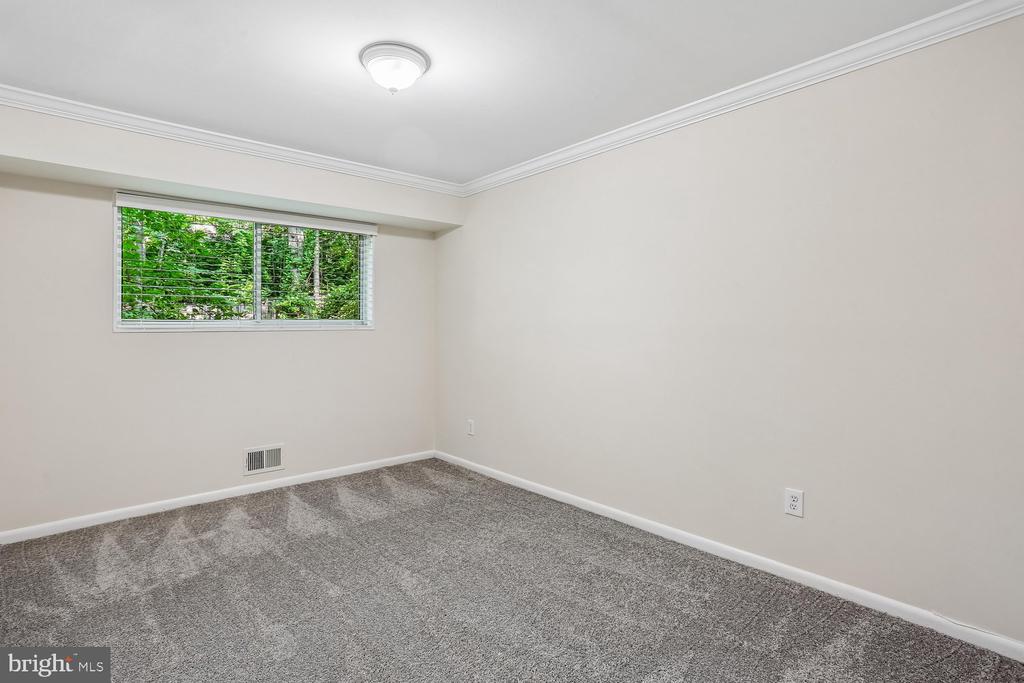 10507 WEYMOUTH STREET Unit: W-2