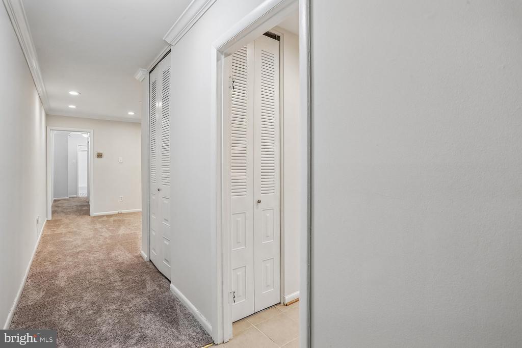 10507 WEYMOUTH STREET Unit: W-2