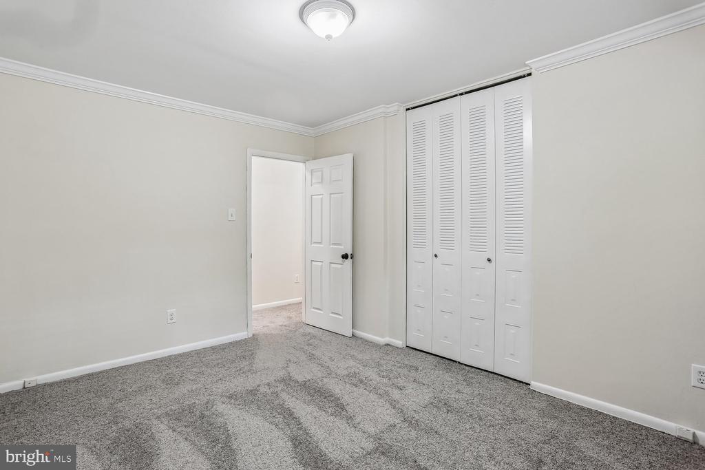 10507 WEYMOUTH STREET Unit: W-2
