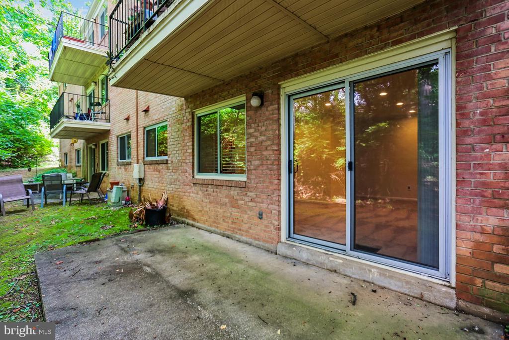 10507 WEYMOUTH STREET Unit: W-2