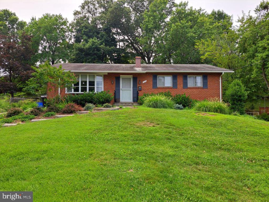 11512 CHARLTON DRIVE