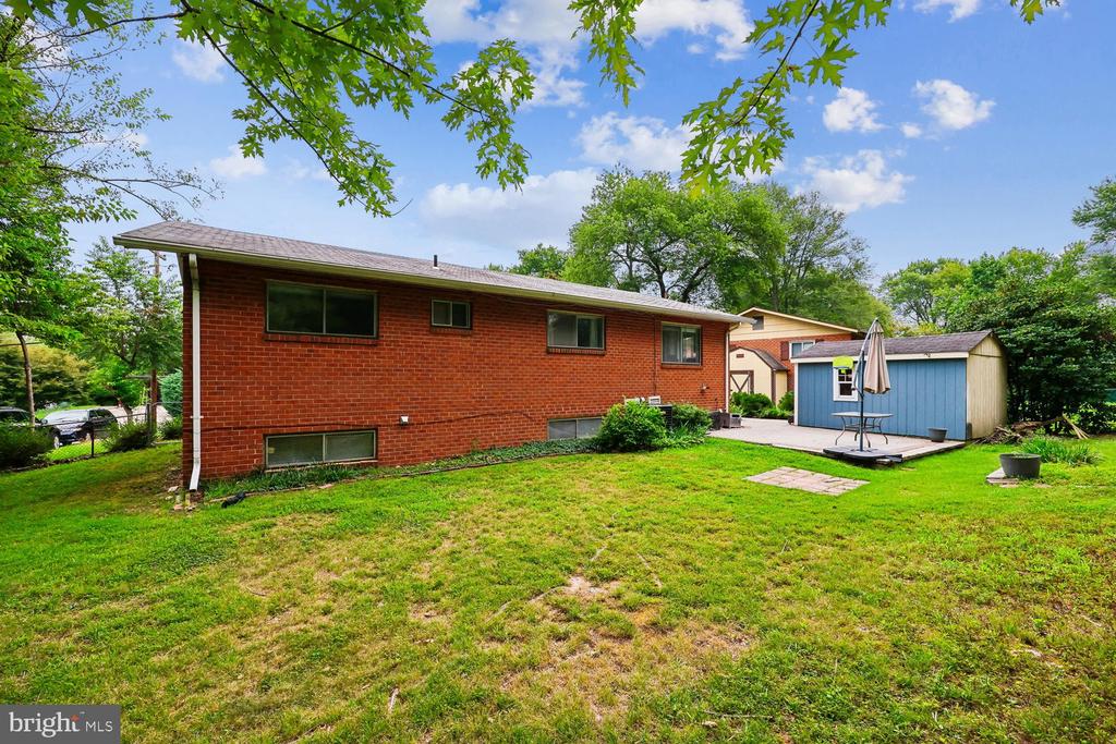 11512 CHARLTON DRIVE