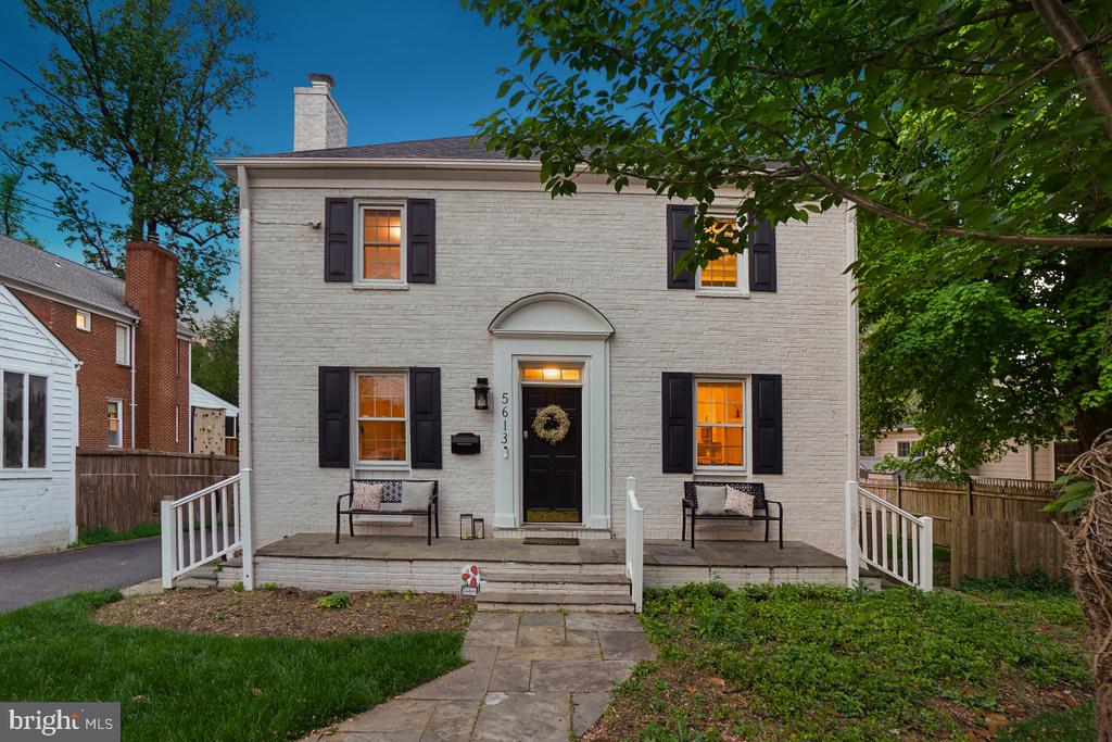 5613 BRADLEY BOULEVARD