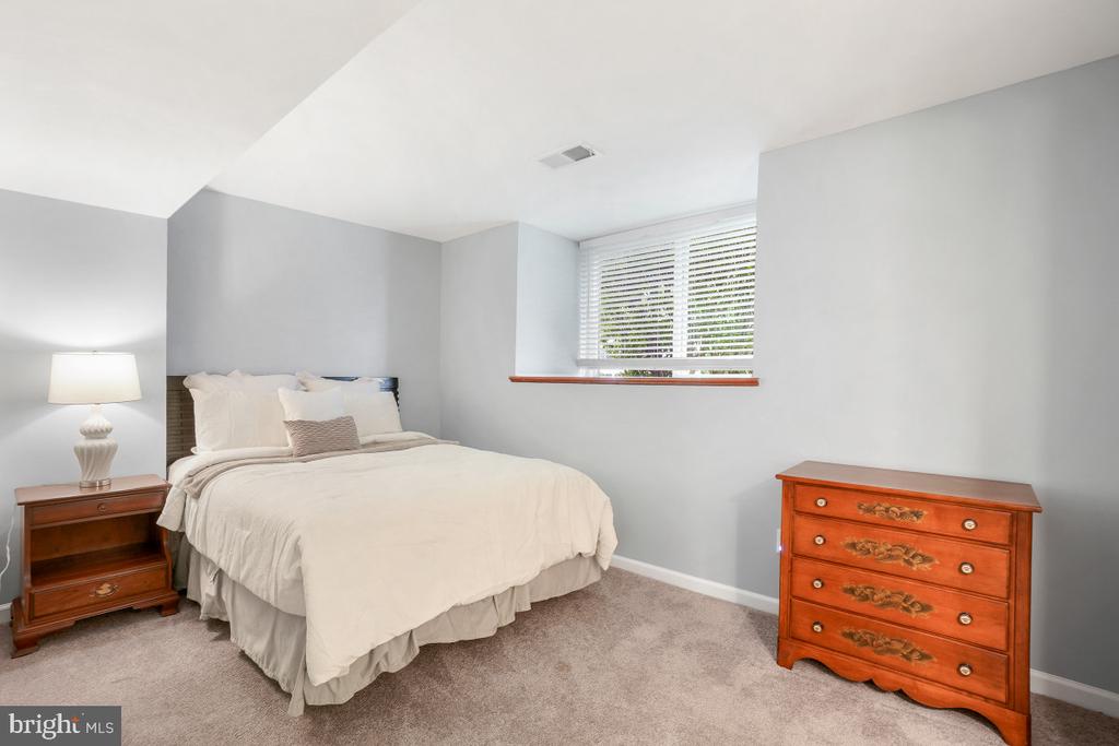18221 MEHRENS TERRACE