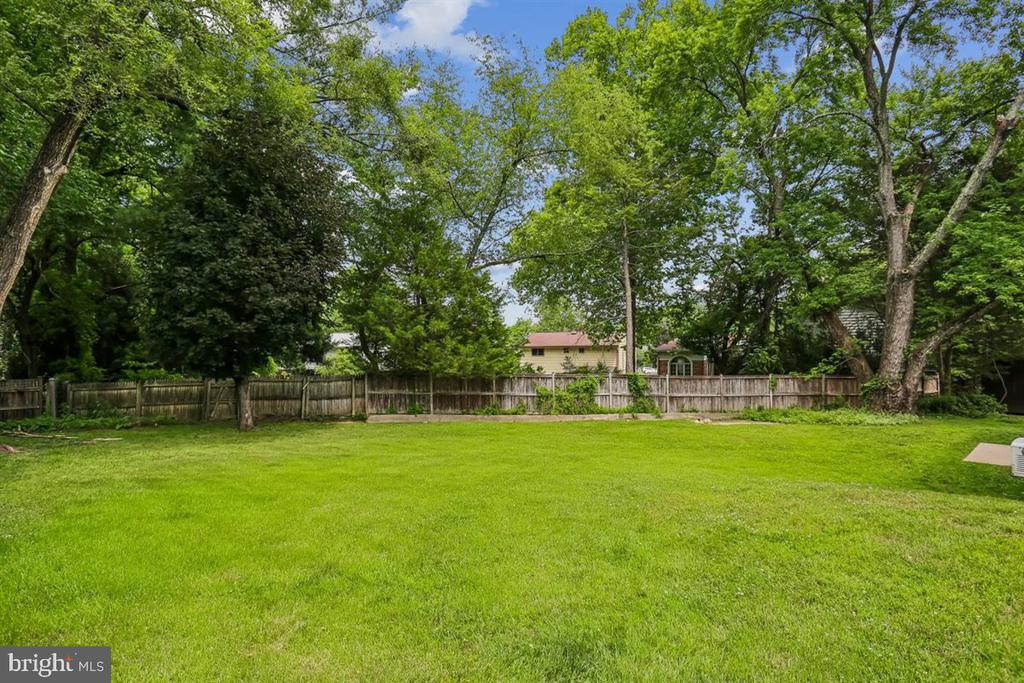 903 ANNMORE DRIVE