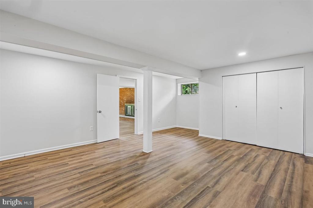 903 ANNMORE DRIVE