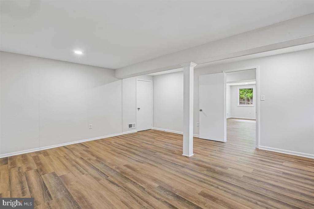 903 ANNMORE DRIVE