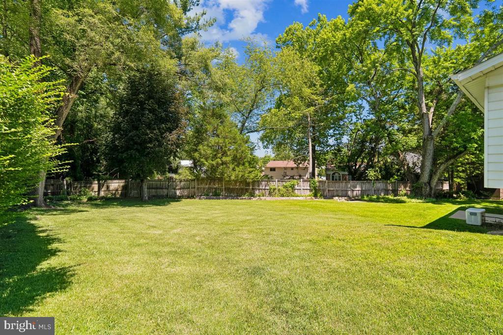 903 ANNMORE DRIVE