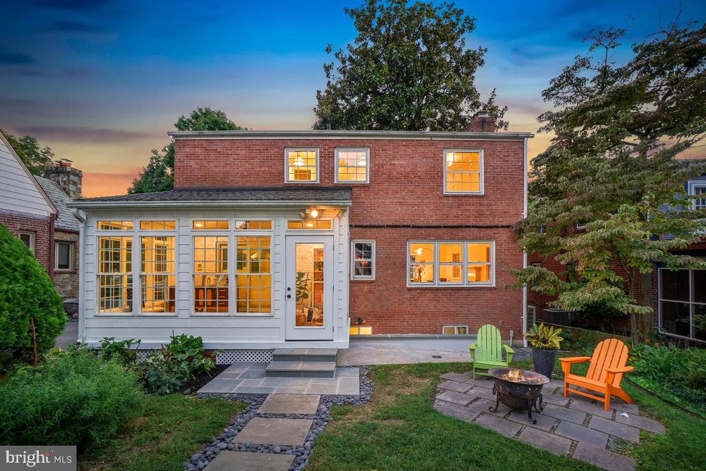 307 INDIAN SPRING DRIVE