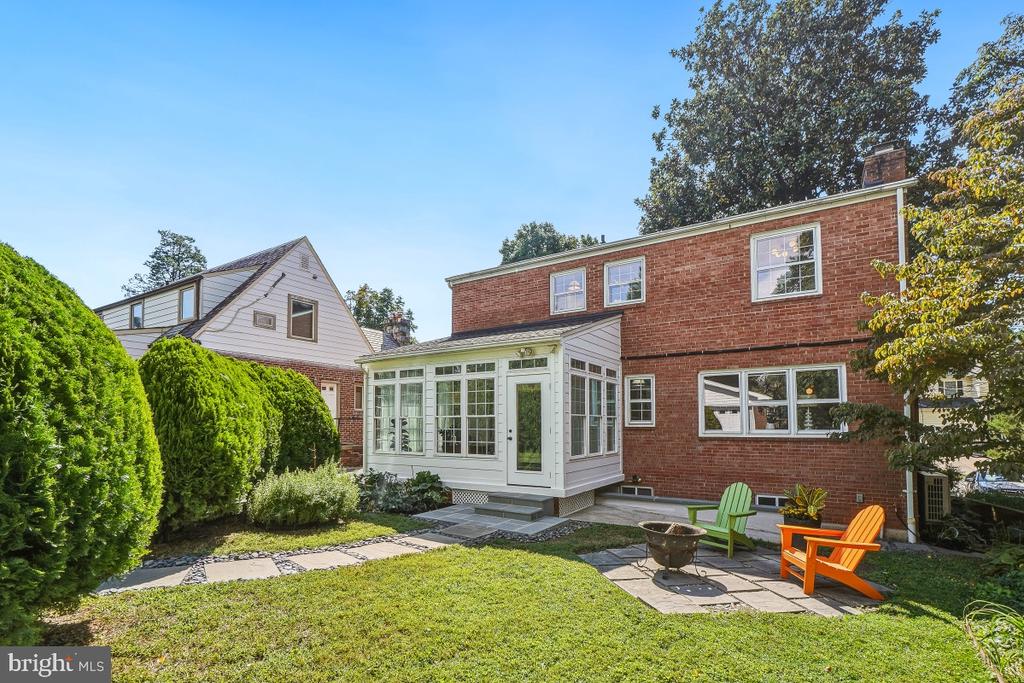 307 INDIAN SPRING DRIVE