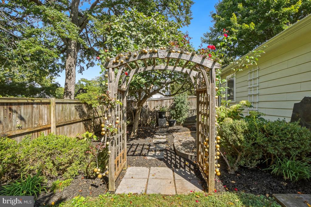 307 INDIAN SPRING DRIVE
