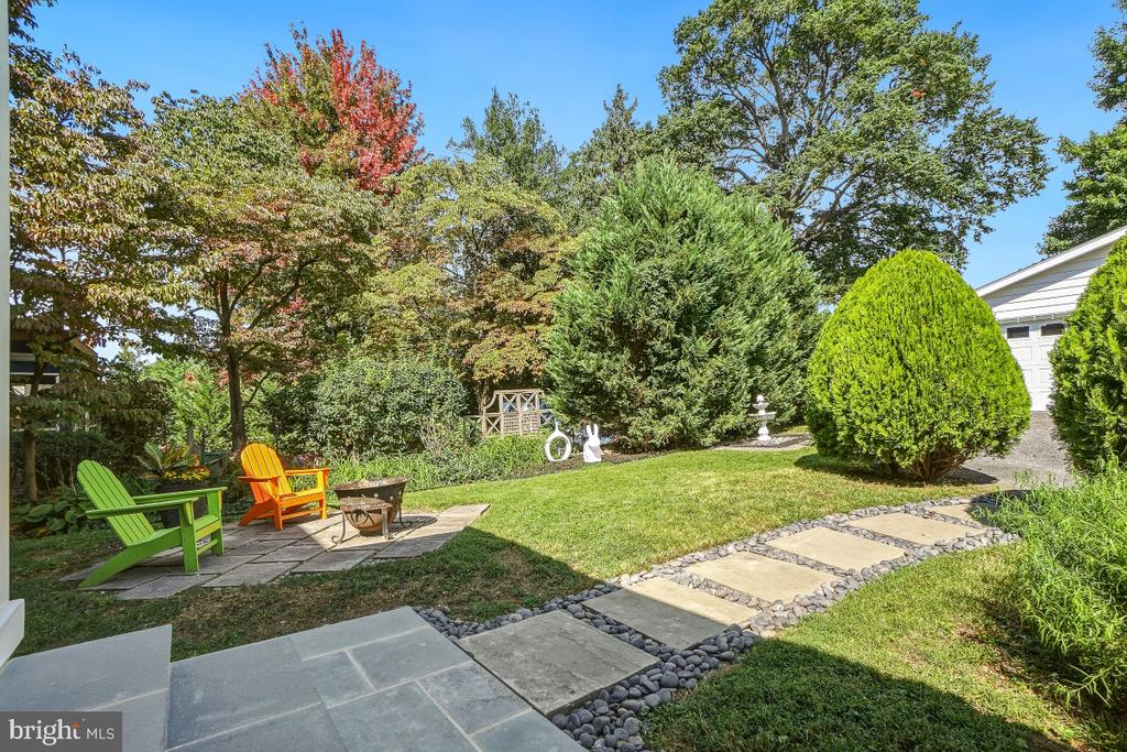 307 INDIAN SPRING DRIVE