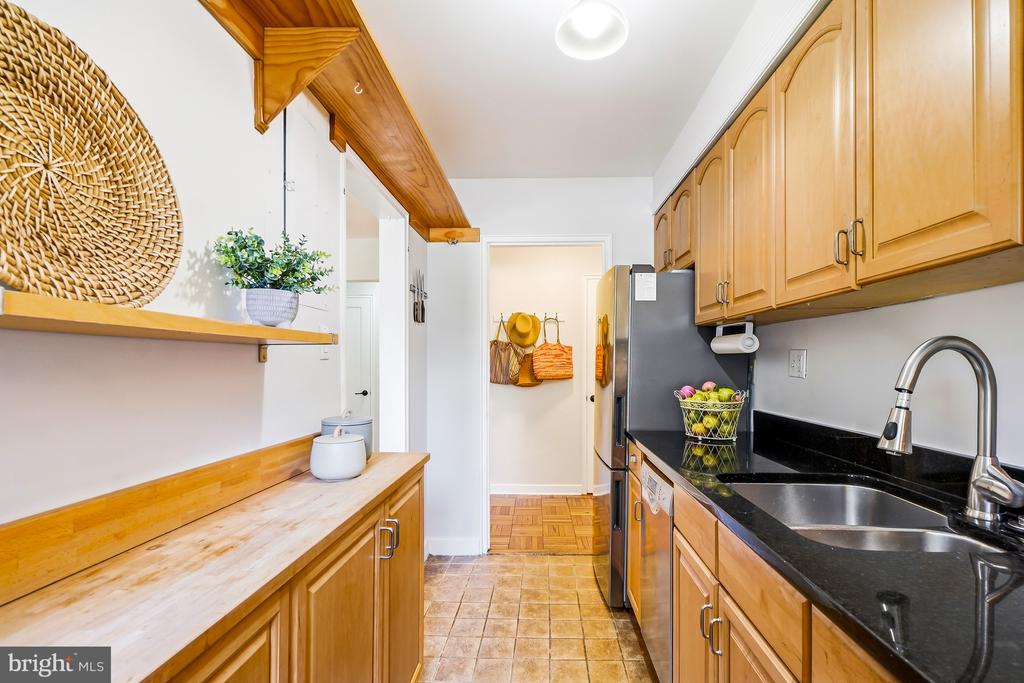 8331 GRUBB Unit: 8331-G