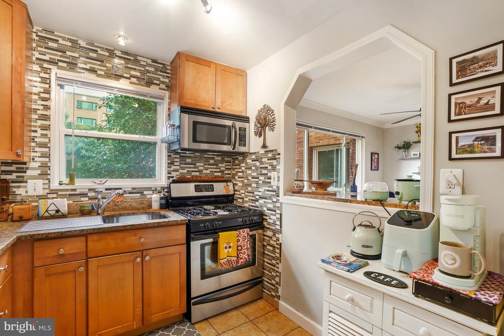 116 LEE AVENUE Unit: 201