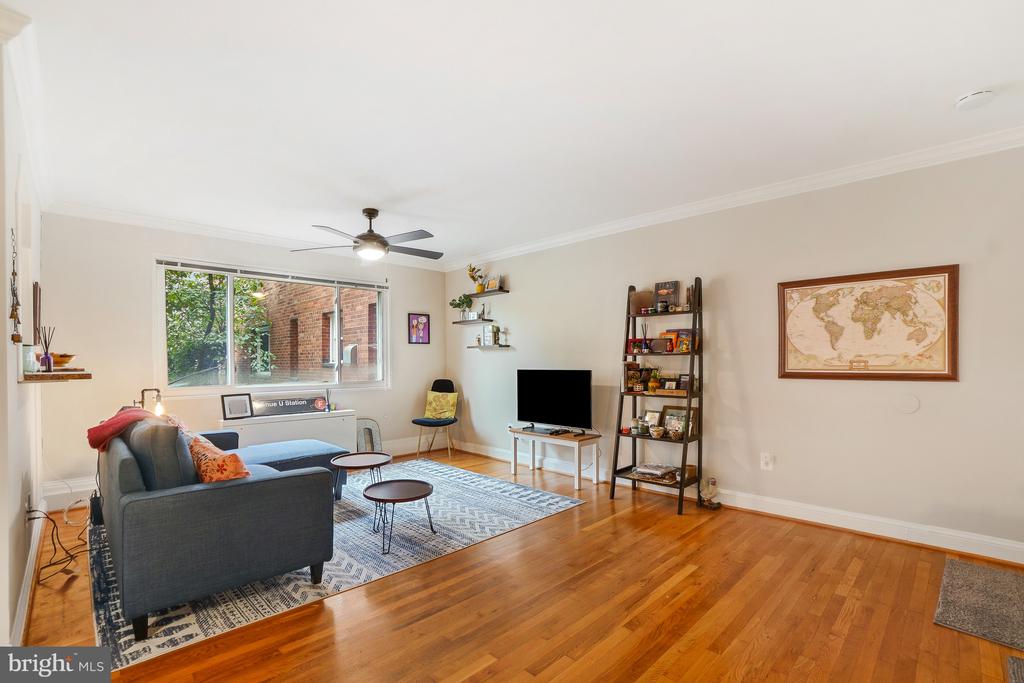 116 LEE AVENUE Unit: 201