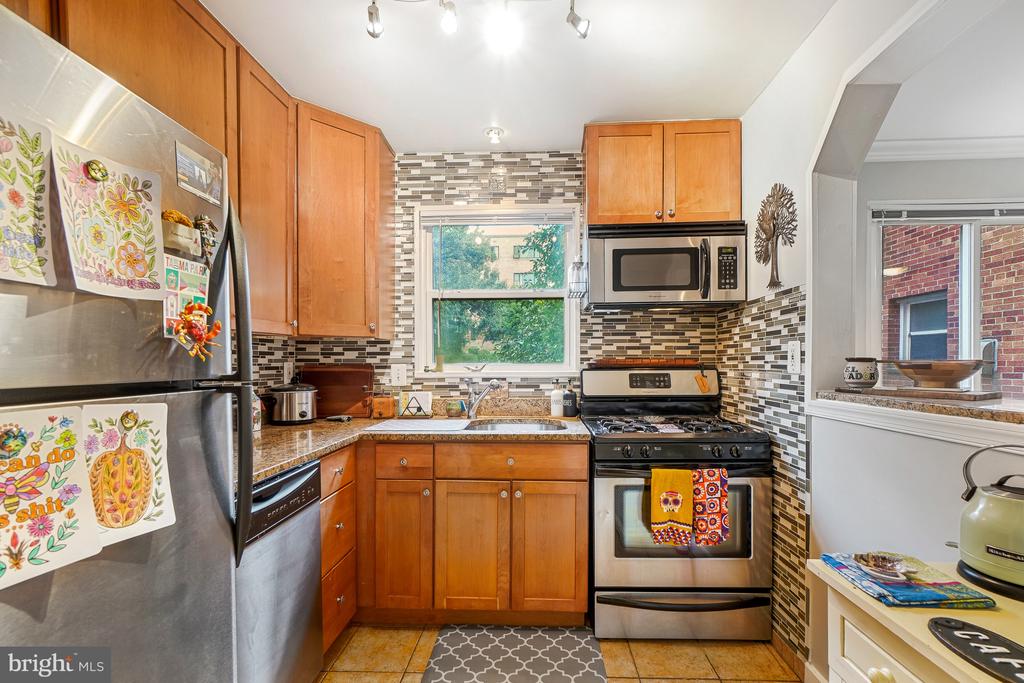 116 LEE AVENUE Unit: 201