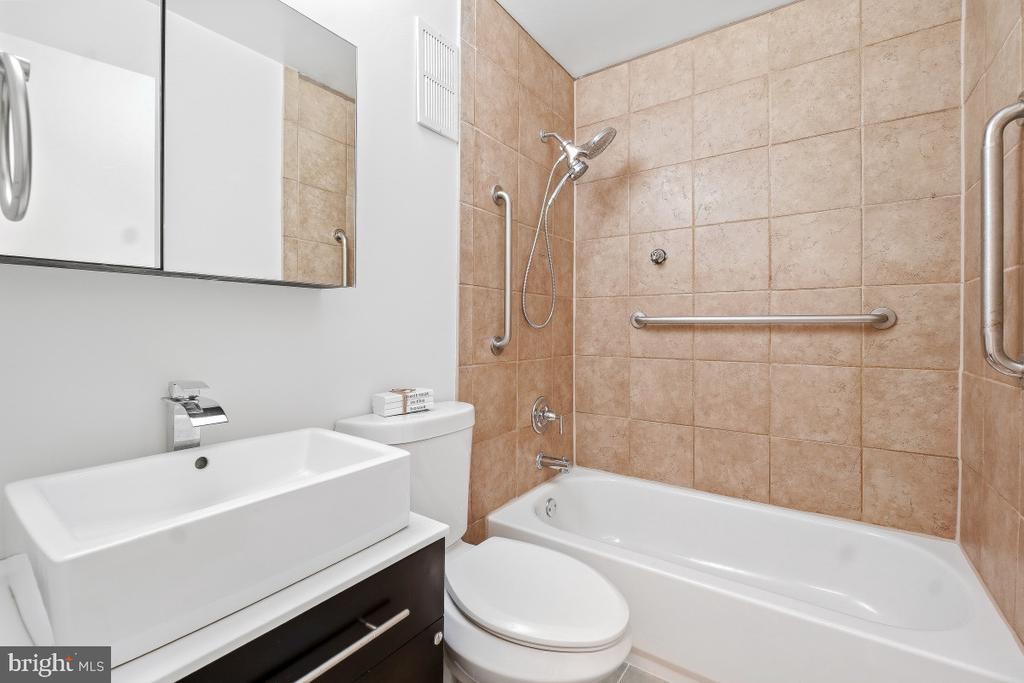 9879 BROOKRIDGE COURT