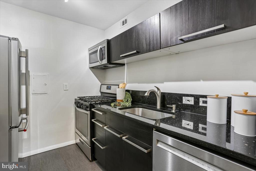 12201 ACADEMY WAY Unit: 163