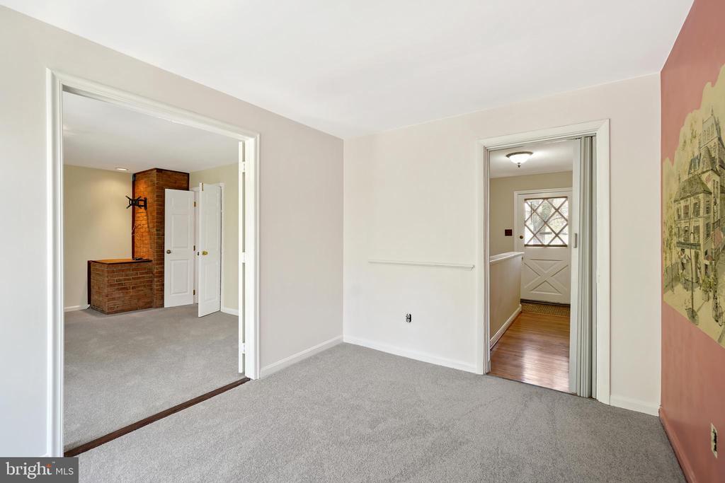4800 Sharon Rd