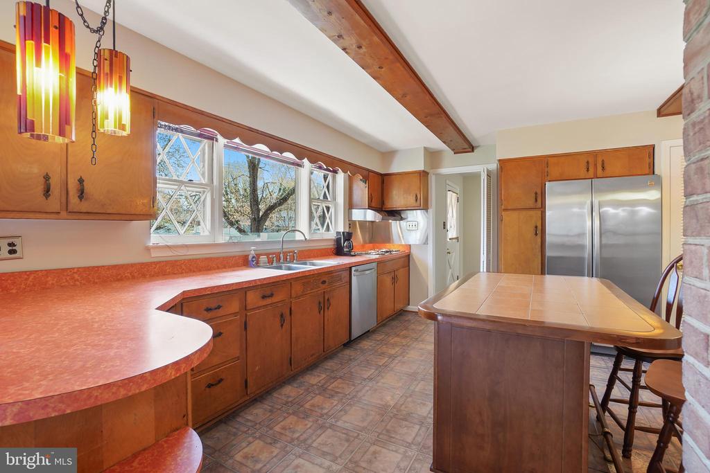 4800 Sharon Rd