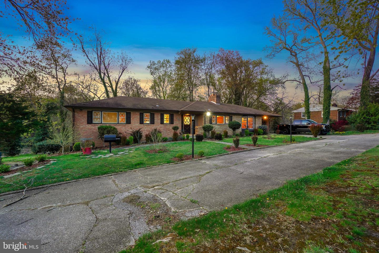 4800 Sharon Rd