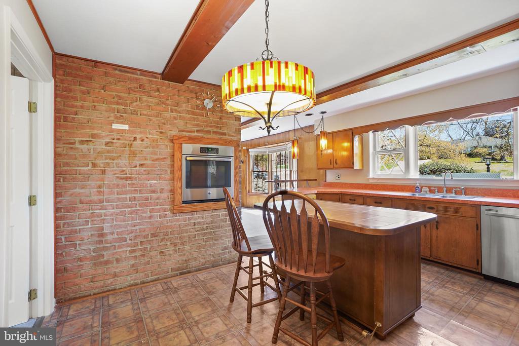 4800 Sharon Rd