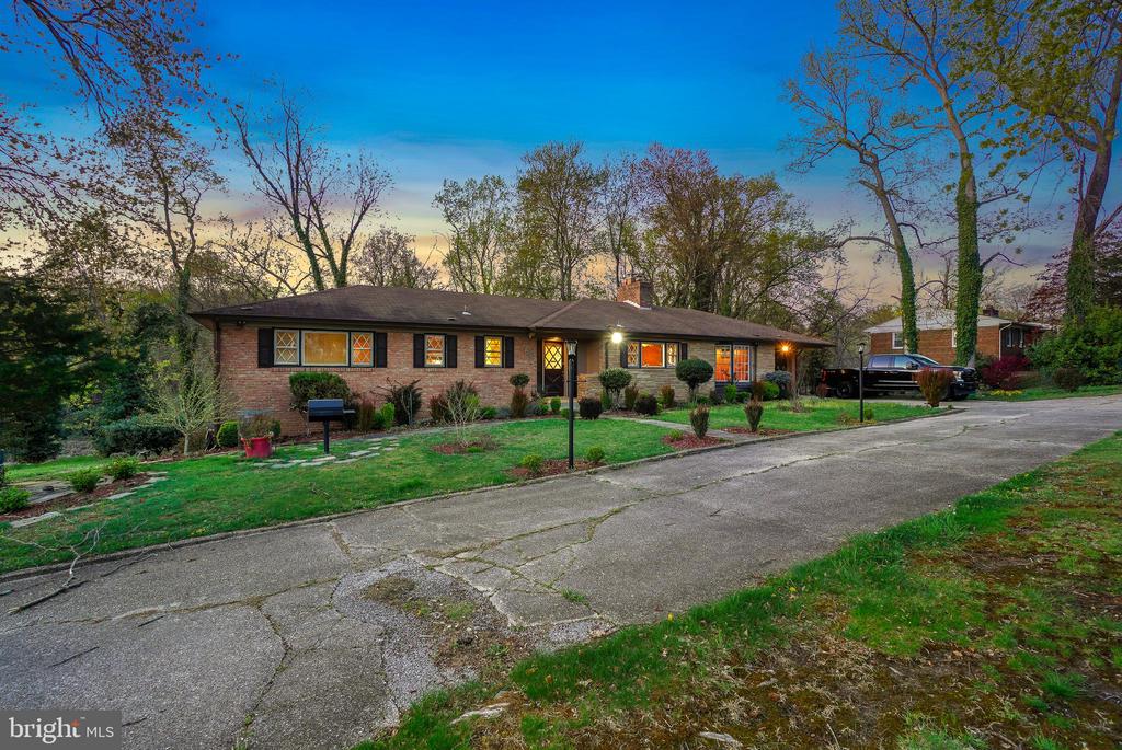 4800 Sharon Rd
